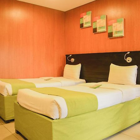 Jade Hotel And Suites Makati City Bagian luar foto