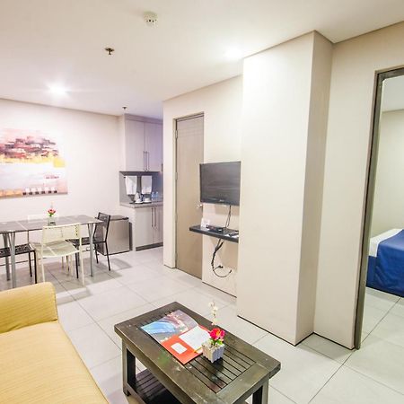 Jade Hotel And Suites Makati City Bagian luar foto