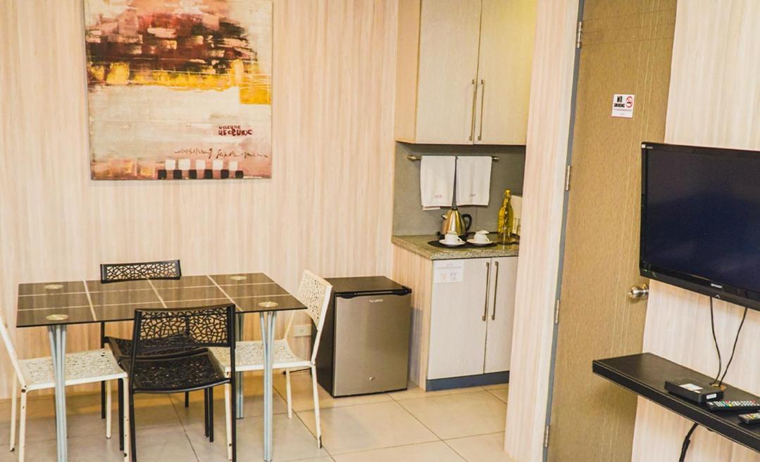 Jade Hotel And Suites Makati City Bagian luar foto