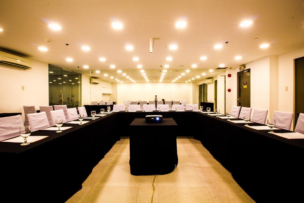 Jade Hotel And Suites Makati City Bagian luar foto