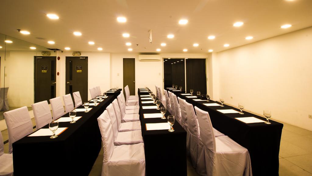 Jade Hotel And Suites Makati City Bagian luar foto
