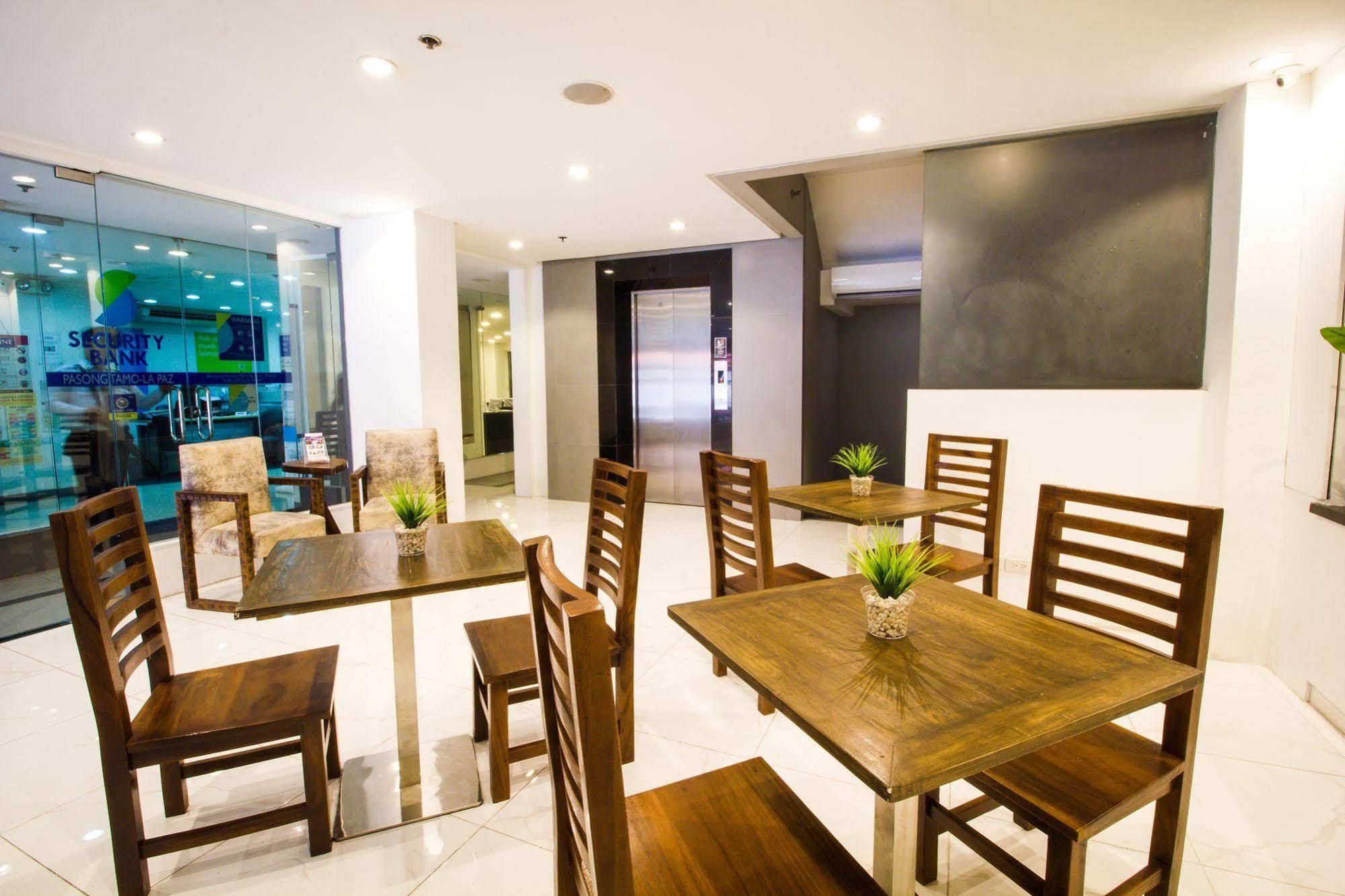 Jade Hotel And Suites Makati City Bagian luar foto