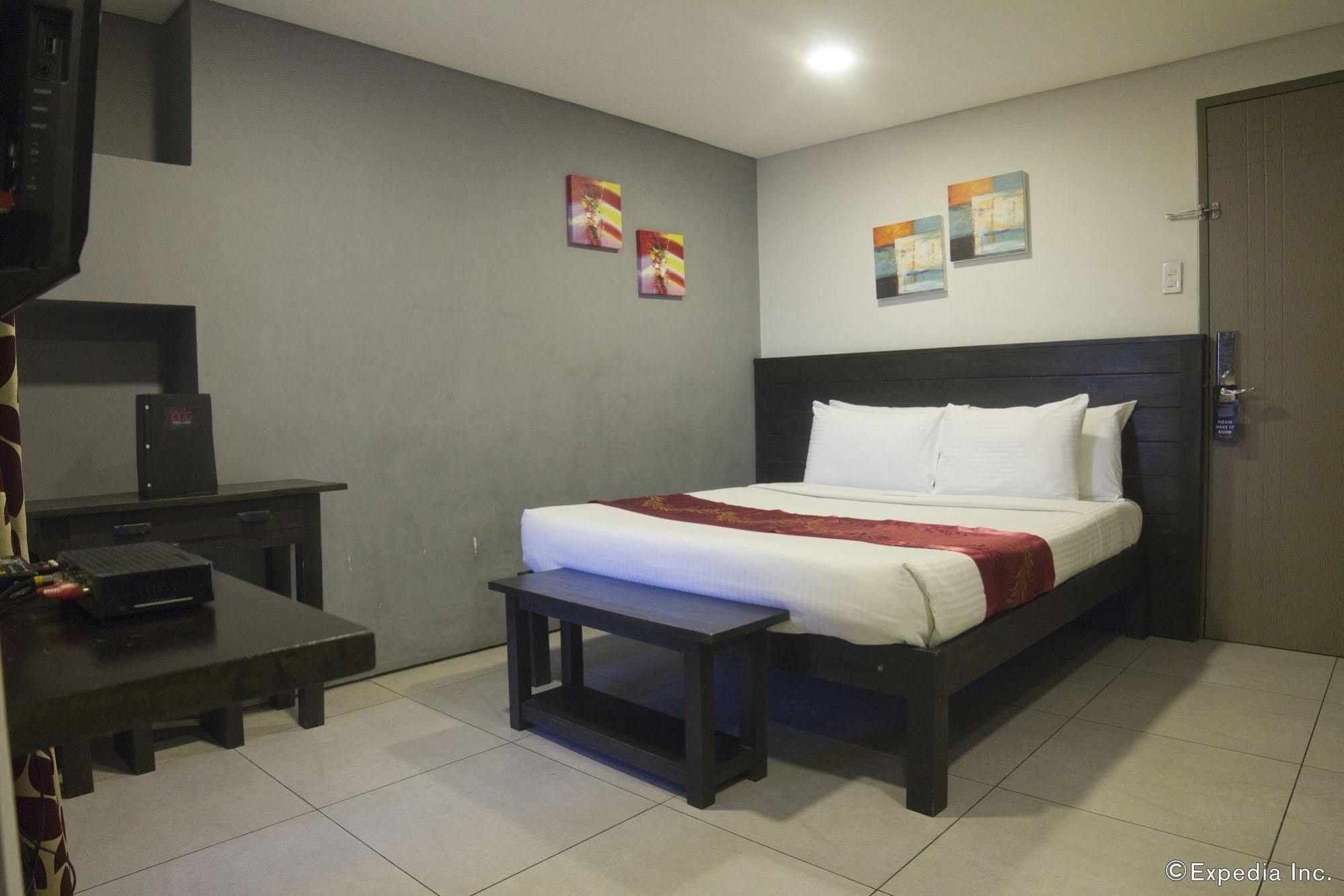 Jade Hotel And Suites Makati City Bagian luar foto