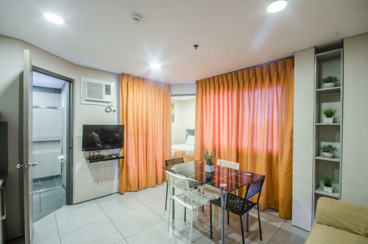 Jade Hotel And Suites Makati City Bagian luar foto